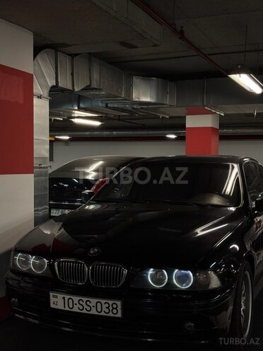 BMW 528-2