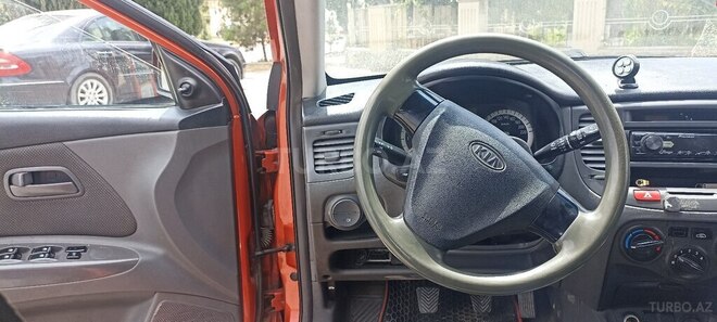 Kia Rio-6