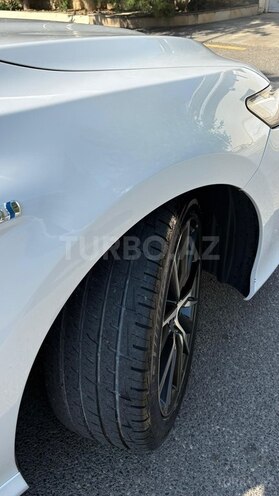 Toyota Camry-5