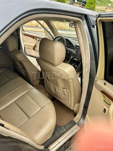 Mercedes C 220-6