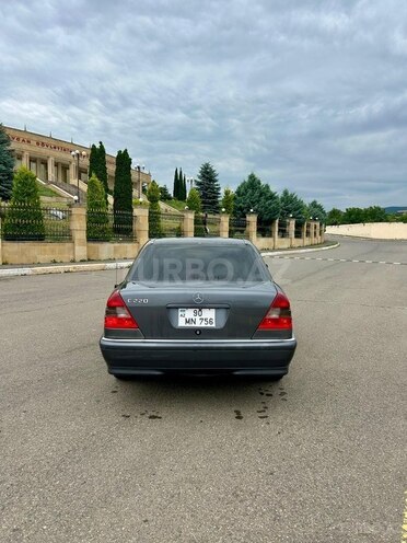 Mercedes C 220-2