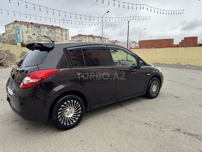 Nissan Tiida-7