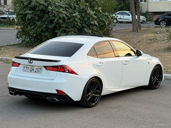 Lexus IS 350-8