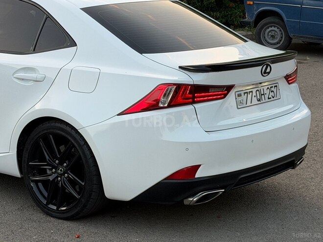Lexus IS 350-9