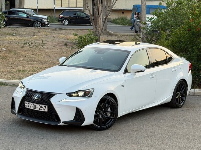 Lexus IS 350-4