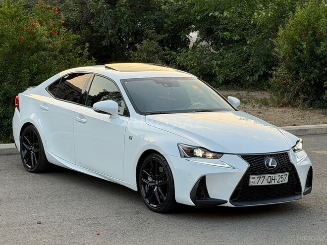 Lexus IS 350-5