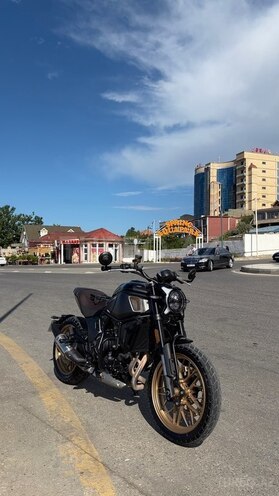 CFMOTO 700 CL-X Heritage-1