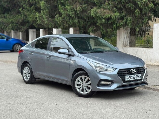 Hyundai Accent-2