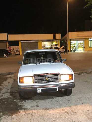 LADA (VAZ) 2107-1