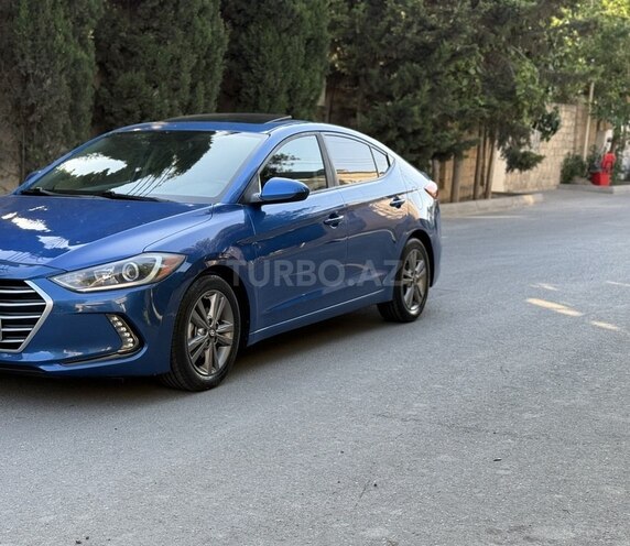 Hyundai Elantra-5