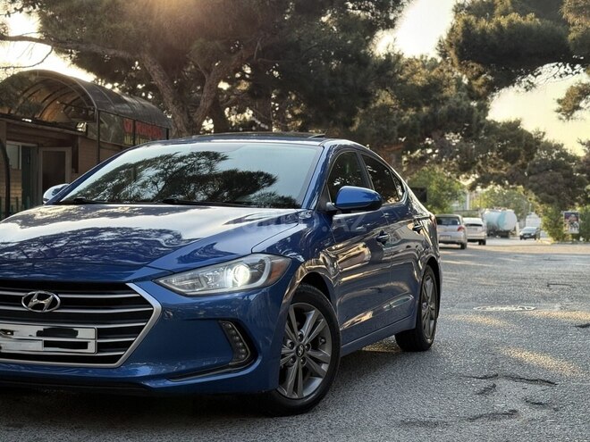 Hyundai Elantra-6