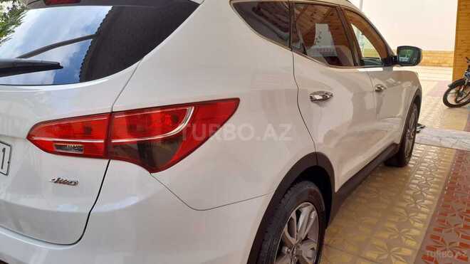 Hyundai Santa Fe-5