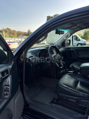 Toyota Land Cruiser Prado-7