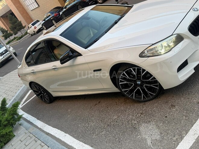 BMW 528-2