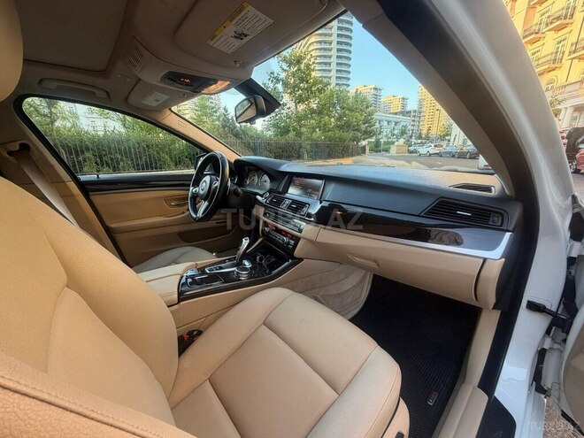 BMW 528-9