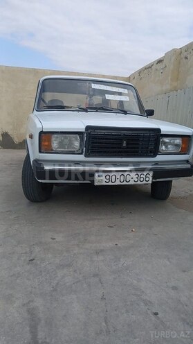 LADA (VAZ) 2107-2
