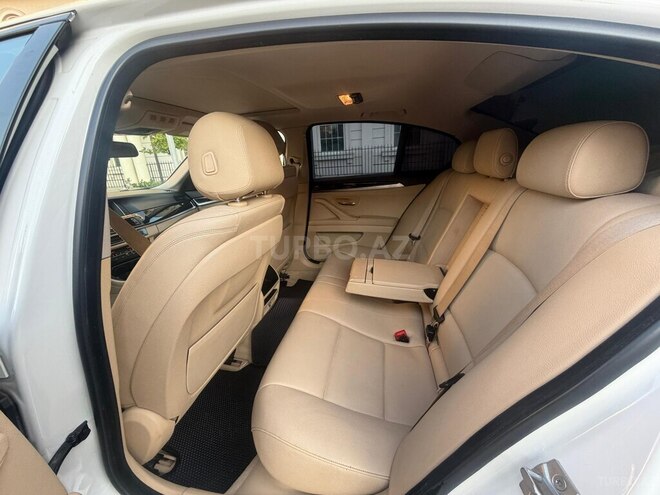BMW 528-10