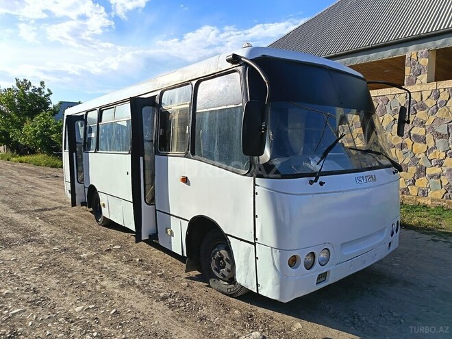 Isuzu Bogdan-3