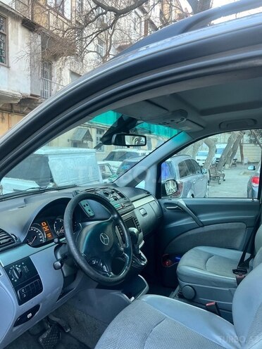 Mercedes Viano-8