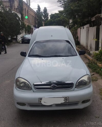 Daewoo Lanos-1