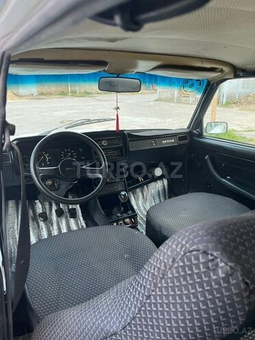 LADA (VAZ) 2107-2