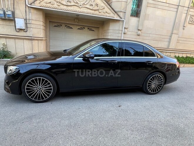 Mercedes E 220 d-8