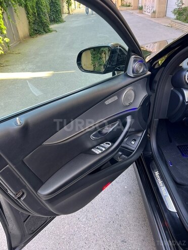 Mercedes E 220 d-17