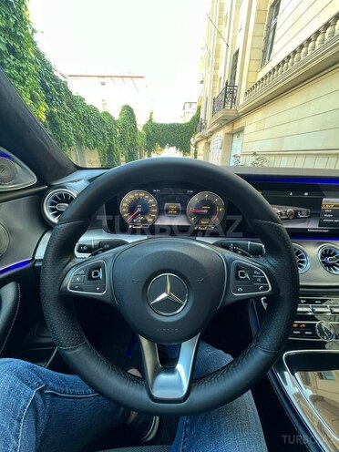Mercedes E 220 d-13