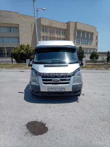 Ford Transit-1