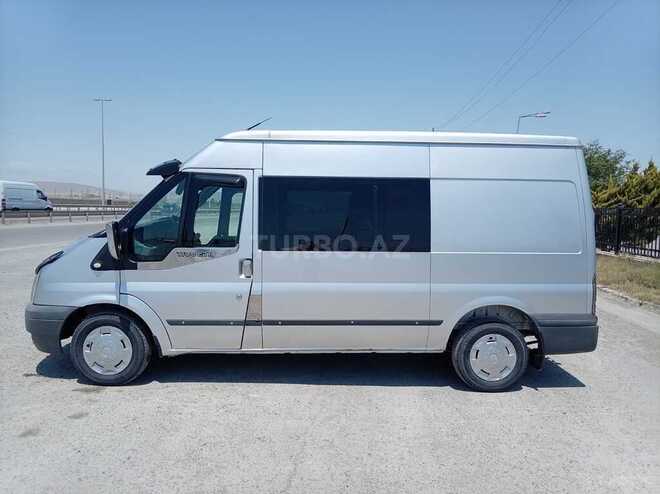 Ford Transit-2