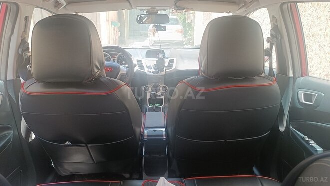 Ford Fiesta-6