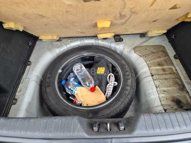 Hyundai Accent-8
