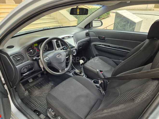 Hyundai Accent-9