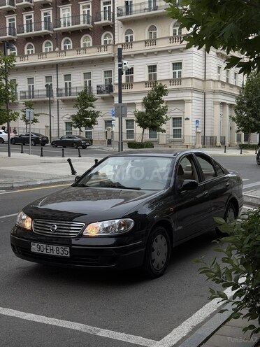 Nissan Sunny-1