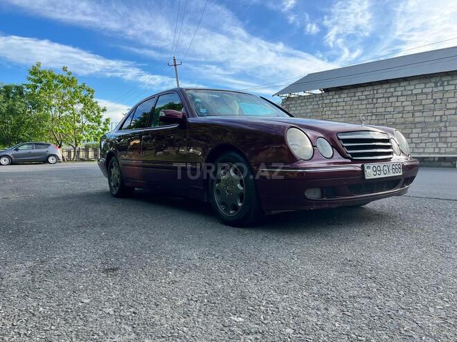 Mercedes E 220-8