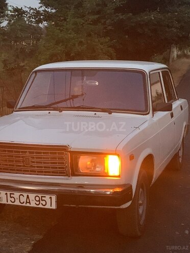 LADA (VAZ) 2107-2
