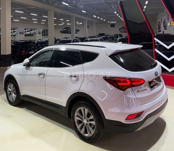 Hyundai Santa Fe-11