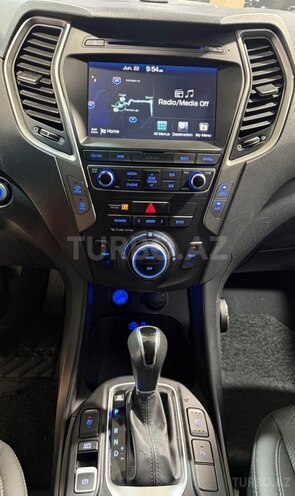 Hyundai Santa Fe-21