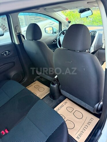 Nissan Note-8