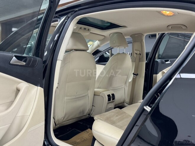 Volkswagen Passat-26