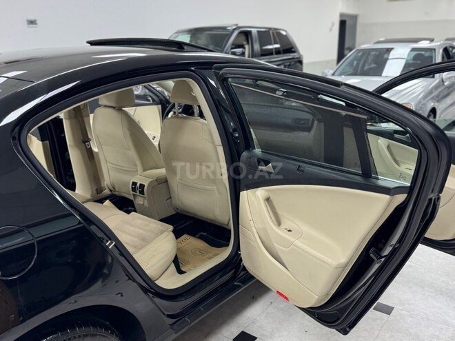 Volkswagen Passat-23