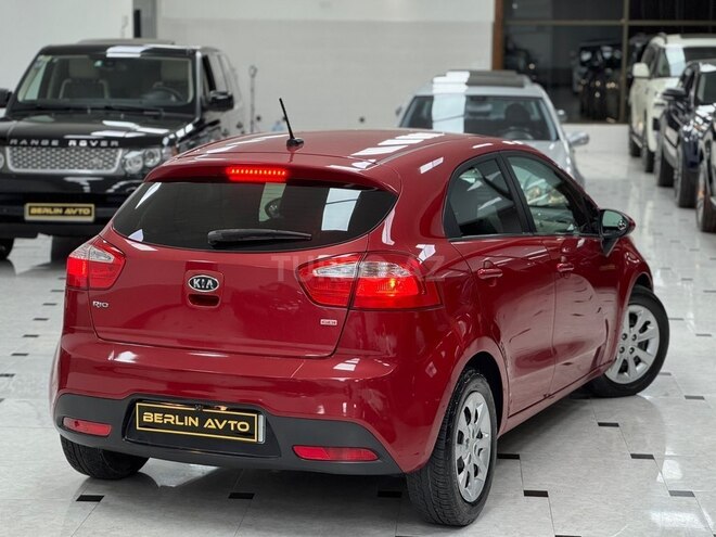 Kia Rio-13