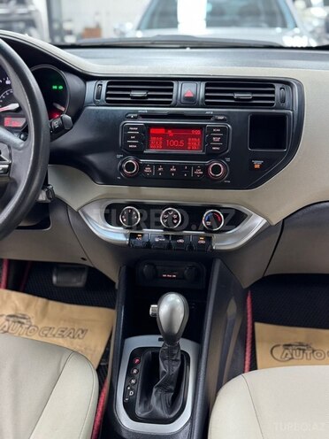 Kia Rio-28