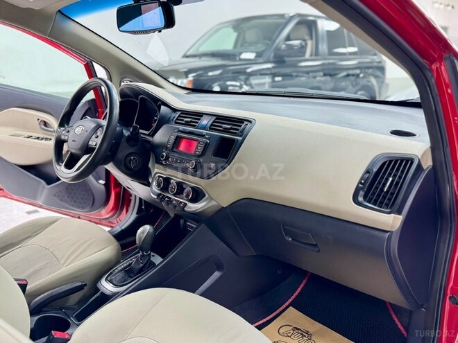 Kia Rio-17