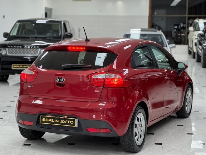 Kia Rio-10