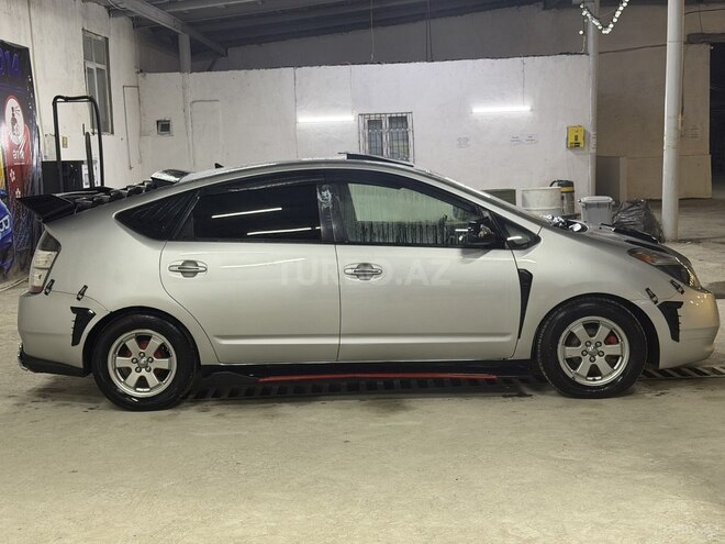 Toyota Prius-6
