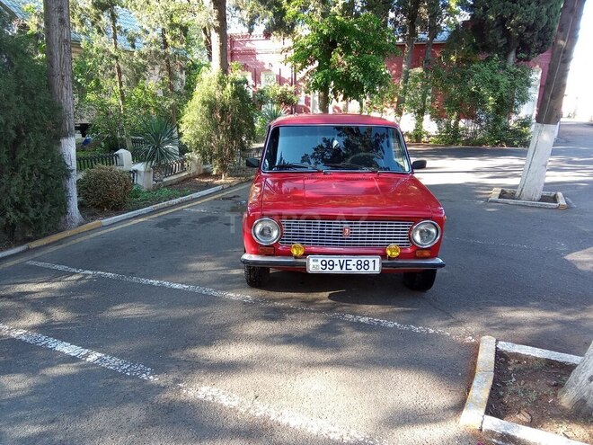 LADA (VAZ) 21011-1