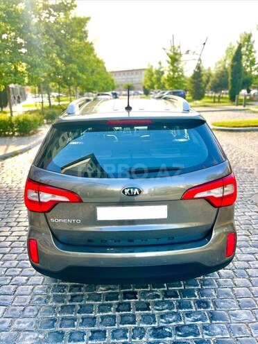 Kia Sorento-2