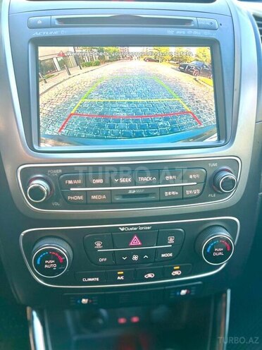 Kia Sorento-6