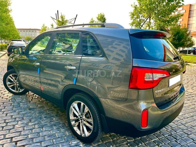 Kia Sorento-19